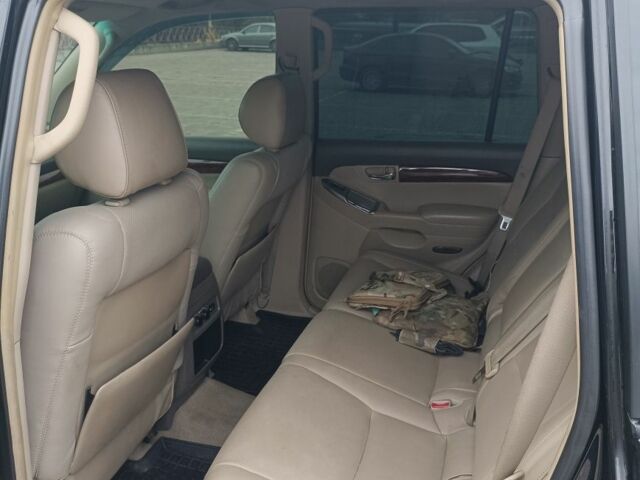 Черный Тойота Ленд Крузер Прадо, объемом двигателя 4 л и пробегом 297 тыс. км за 11000 $, фото 5 на Automoto.ua