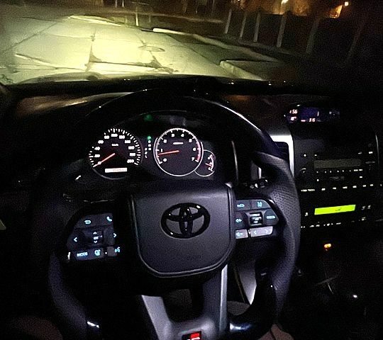 Черный Тойота Ленд Крузер Прадо, объемом двигателя 4 л и пробегом 362 тыс. км за 13400 $, фото 2 на Automoto.ua