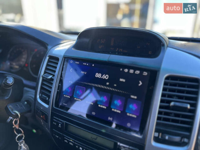 Чорний Тойота Ленд Крузер Прадо, об'ємом двигуна 4 л та пробігом 354 тис. км за 13600 $, фото 16 на Automoto.ua