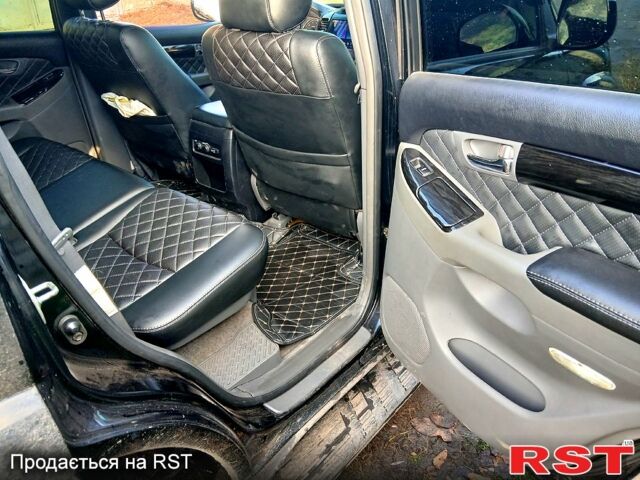 Черный Тойота Ленд Крузер Прадо, объемом двигателя 2.7 л и пробегом 350 тыс. км за 13700 $, фото 9 на Automoto.ua