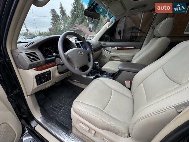 Черный Тойота Ленд Крузер Прадо, объемом двигателя 4 л и пробегом 205 тыс. км за 15999 $, фото 1 на Automoto.ua