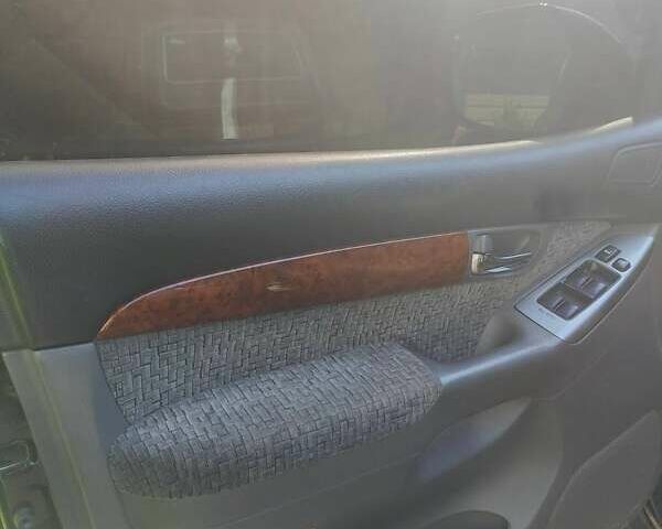 Черный Тойота Ленд Крузер Прадо, объемом двигателя 2.69 л и пробегом 216 тыс. км за 12500 $, фото 11 на Automoto.ua