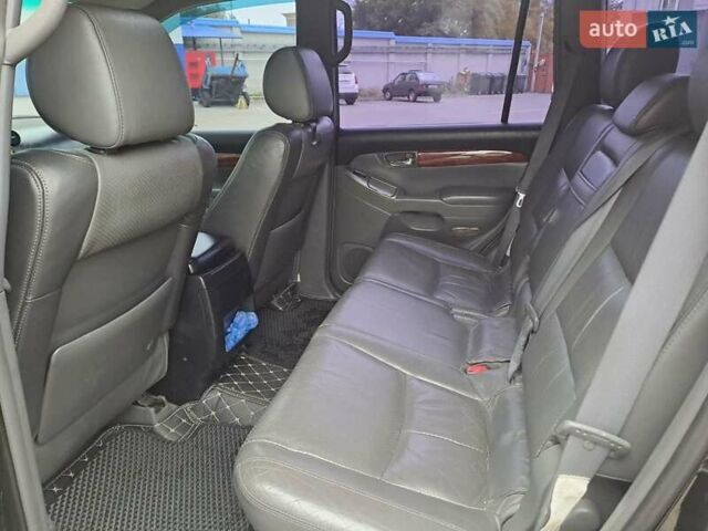 Черный Тойота Ленд Крузер Прадо, объемом двигателя 4 л и пробегом 331 тыс. км за 15280 $, фото 15 на Automoto.ua