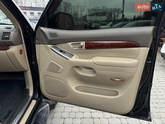 Черный Тойота Ленд Крузер Прадо, объемом двигателя 4 л и пробегом 205 тыс. км за 15999 $, фото 24 на Automoto.ua