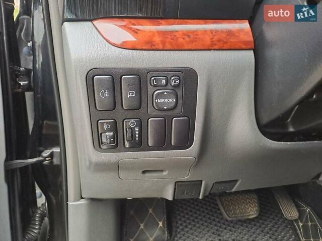 Черный Тойота Ленд Крузер Прадо, объемом двигателя 4 л и пробегом 331 тыс. км за 15280 $, фото 11 на Automoto.ua