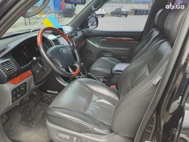 Черный Тойота Ленд Крузер Прадо, объемом двигателя 4 л и пробегом 331 тыс. км за 15280 $, фото 12 на Automoto.ua