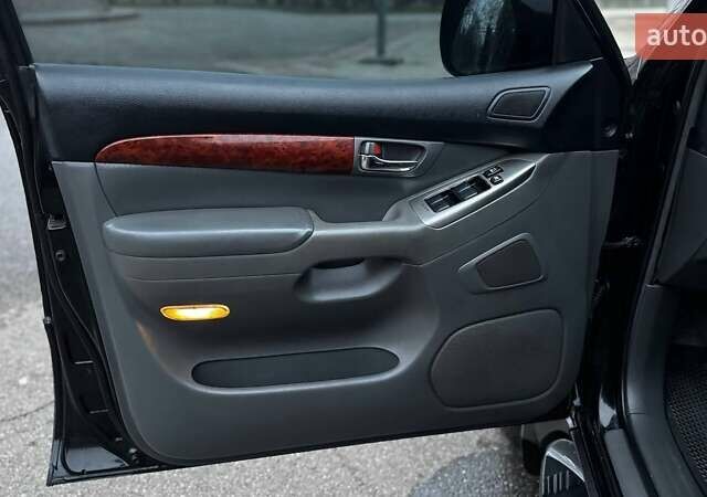 Черный Тойота Ленд Крузер Прадо, объемом двигателя 0 л и пробегом 221 тыс. км за 11999 $, фото 13 на Automoto.ua