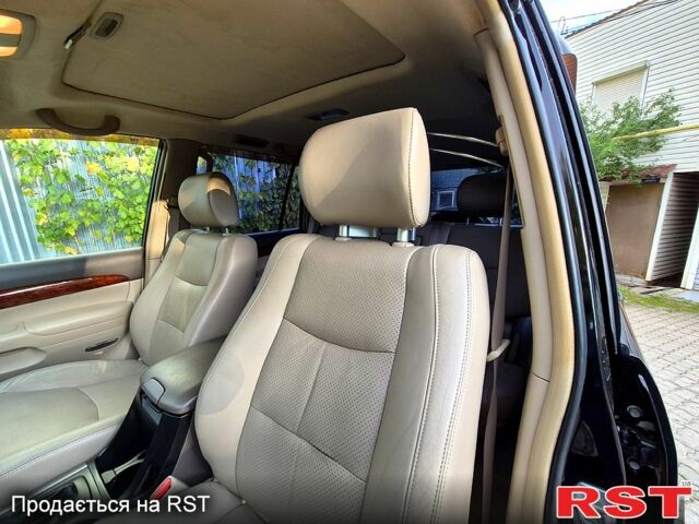 Черный Тойота Ленд Крузер Прадо, объемом двигателя 4 л и пробегом 150 тыс. км за 14500 $, фото 6 на Automoto.ua