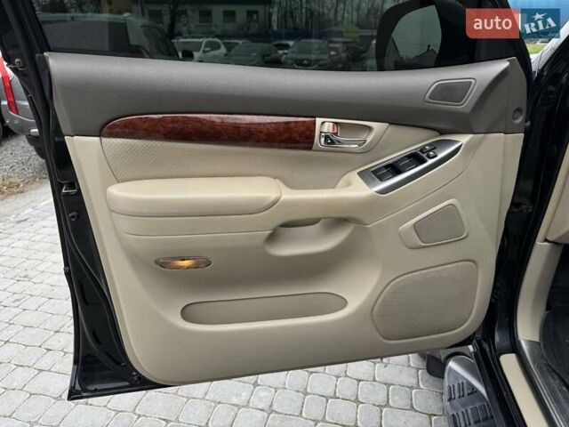 Черный Тойота Ленд Крузер Прадо, объемом двигателя 4 л и пробегом 205 тыс. км за 15999 $, фото 19 на Automoto.ua