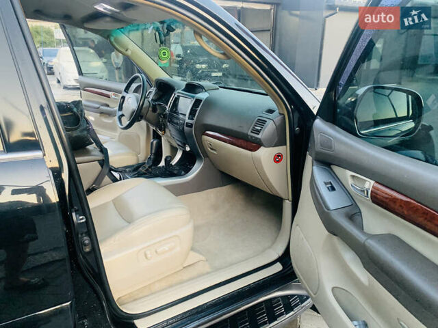 Черный Тойота Ленд Крузер Прадо, объемом двигателя 3.96 л и пробегом 260 тыс. км за 14500 $, фото 14 на Automoto.ua