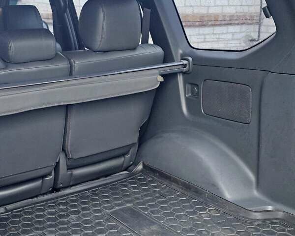 Черный Тойота Ленд Крузер Прадо, объемом двигателя 4 л и пробегом 297 тыс. км за 15800 $, фото 7 на Automoto.ua