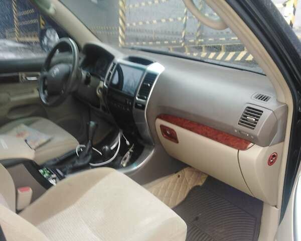 Черный Тойота Ленд Крузер Прадо, объемом двигателя 2.7 л и пробегом 310 тыс. км за 14200 $, фото 5 на Automoto.ua