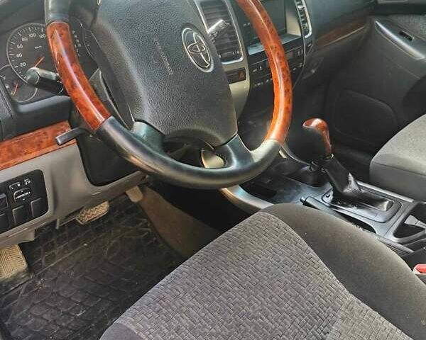 Черный Тойота Ленд Крузер Прадо, объемом двигателя 2.69 л и пробегом 216 тыс. км за 12500 $, фото 6 на Automoto.ua