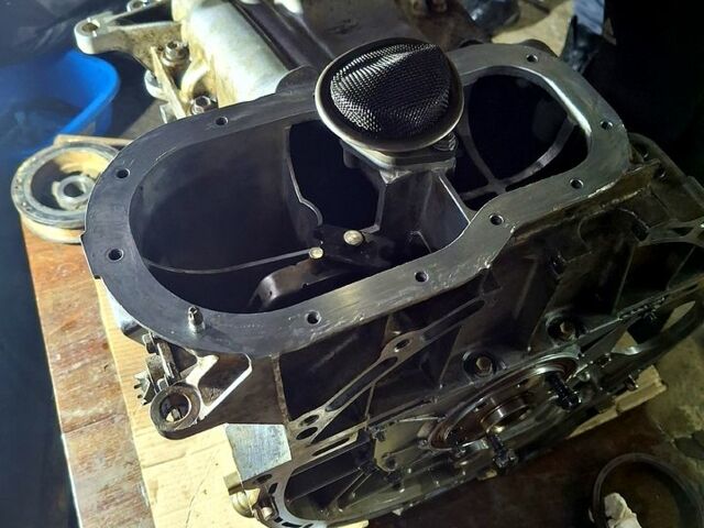 Черный Тойота Ленд Крузер Прадо, объемом двигателя 4 л и пробегом 400 тыс. км за 13000 $, фото 4 на Automoto.ua