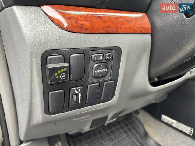 Черный Тойота Ленд Крузер Прадо, объемом двигателя 4 л и пробегом 233 тыс. км за 15700 $, фото 17 на Automoto.ua