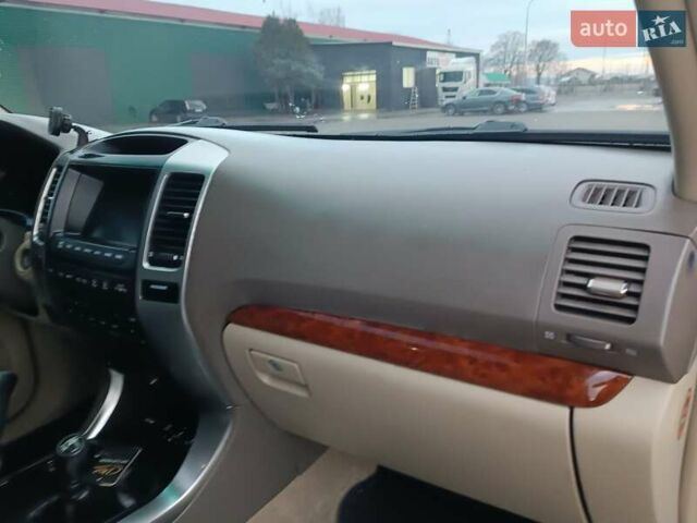 Черный Тойота Ленд Крузер Прадо, объемом двигателя 3 л и пробегом 229 тыс. км за 18200 $, фото 20 на Automoto.ua