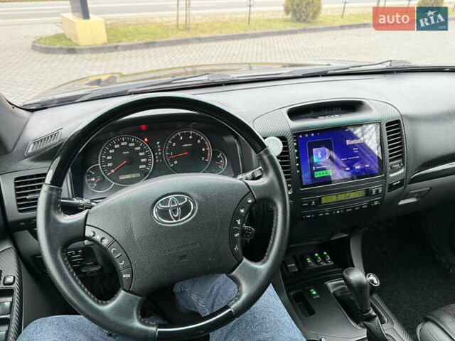 Черный Тойота Ленд Крузер Прадо, объемом двигателя 4 л и пробегом 327 тыс. км за 13800 $, фото 15 на Automoto.ua