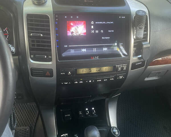 Черный Тойота Ленд Крузер Прадо, объемом двигателя 3.96 л и пробегом 270 тыс. км за 15500 $, фото 9 на Automoto.ua