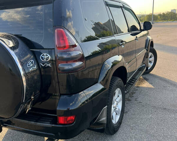 Черный Тойота Ленд Крузер Прадо, объемом двигателя 4 л и пробегом 187 тыс. км за 12998 $, фото 4 на Automoto.ua