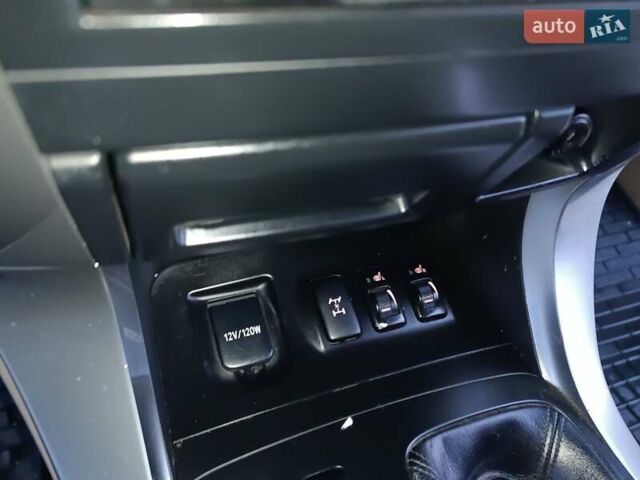 Чорний Тойота Ленд Крузер Прадо, об'ємом двигуна 2.98 л та пробігом 230 тис. км за 18600 $, фото 45 на Automoto.ua