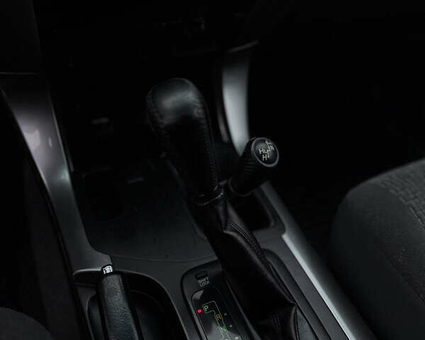 Черный Тойота Ленд Крузер Прадо, объемом двигателя 2.7 л и пробегом 255 тыс. км за 10500 $, фото 10 на Automoto.ua