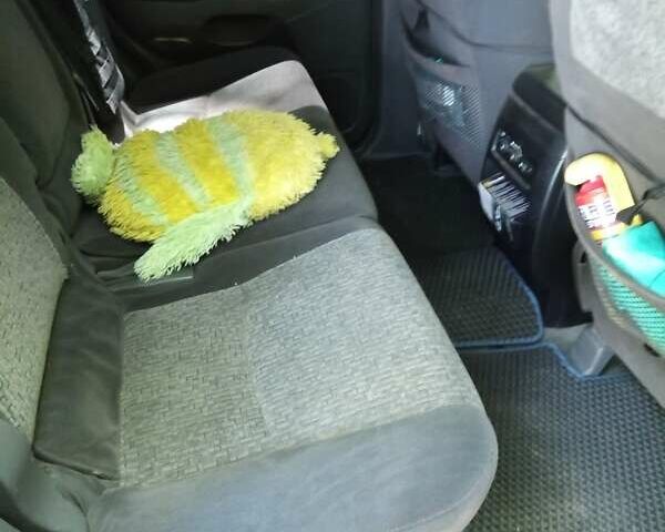 Черный Тойота Ленд Крузер Прадо, объемом двигателя 2.69 л и пробегом 286 тыс. км за 13500 $, фото 17 на Automoto.ua