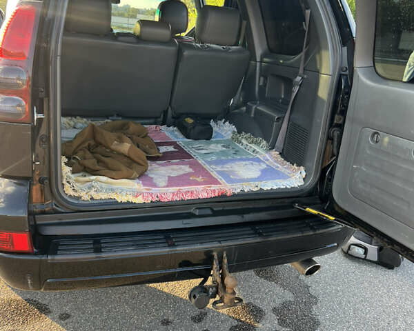 Черный Тойота Ленд Крузер Прадо, объемом двигателя 4 л и пробегом 187 тыс. км за 12998 $, фото 14 на Automoto.ua