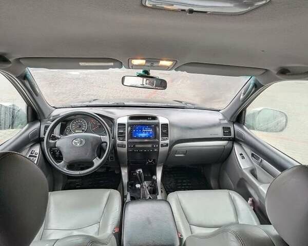 Чорний Тойота Ленд Крузер Прадо, об'ємом двигуна 2.7 л та пробігом 303 тис. км за 13500 $, фото 5 на Automoto.ua