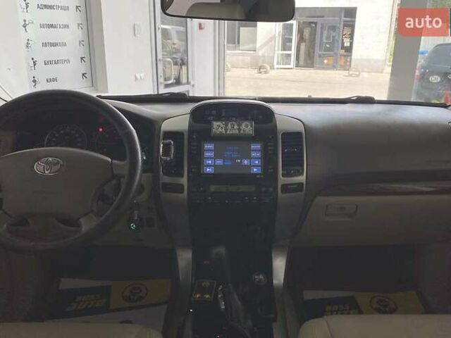 Черный Тойота Ленд Крузер Прадо, объемом двигателя 4 л и пробегом 395 тыс. км за 15300 $, фото 13 на Automoto.ua
