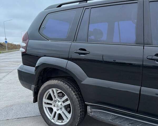 Черный Тойота Ленд Крузер Прадо, объемом двигателя 3.96 л и пробегом 207 тыс. км за 15999 $, фото 12 на Automoto.ua