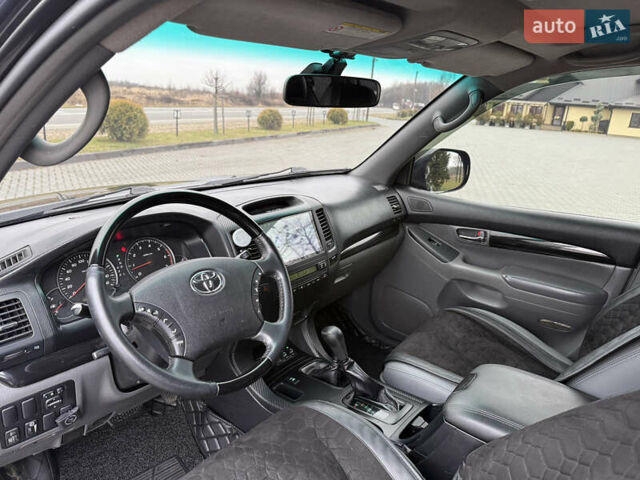 Черный Тойота Ленд Крузер Прадо, объемом двигателя 4 л и пробегом 327 тыс. км за 13800 $, фото 12 на Automoto.ua