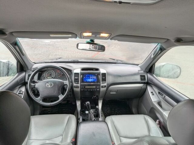 Черный Тойота Ленд Крузер Прадо, объемом двигателя 2.7 л и пробегом 303 тыс. км за 13500 $, фото 6 на Automoto.ua