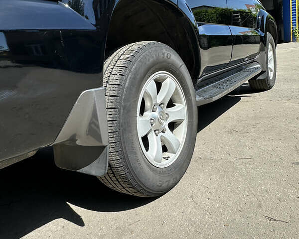 Черный Тойота Ленд Крузер Прадо, объемом двигателя 4 л и пробегом 296 тыс. км за 15900 $, фото 9 на Automoto.ua