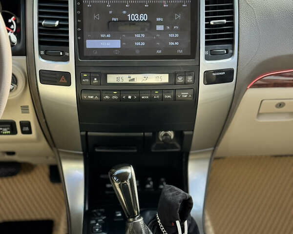 Черный Тойота Ленд Крузер Прадо, объемом двигателя 3.96 л и пробегом 347 тыс. км за 18800 $, фото 17 на Automoto.ua