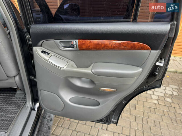 Черный Тойота Ленд Крузер Прадо, объемом двигателя 4 л и пробегом 233 тыс. км за 15700 $, фото 4 на Automoto.ua