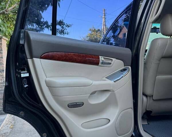 Черный Тойота Ленд Крузер Прадо, объемом двигателя 3.96 л и пробегом 207 тыс. км за 15999 $, фото 27 на Automoto.ua