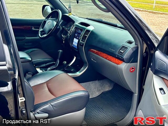 Черный Тойота Ленд Крузер Прадо, объемом двигателя 2.7 л и пробегом 224 тыс. км за 13200 $, фото 6 на Automoto.ua