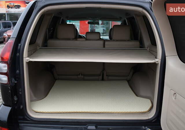 Черный Тойота Ленд Крузер Прадо, объемом двигателя 4 л и пробегом 231 тыс. км за 13900 $, фото 9 на Automoto.ua