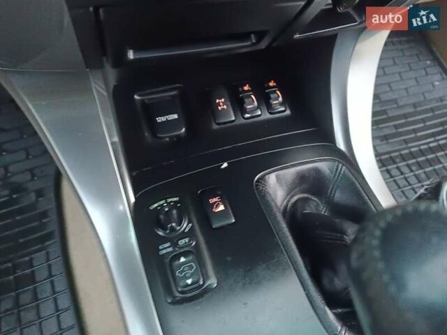 Чорний Тойота Ленд Крузер Прадо, об'ємом двигуна 2.98 л та пробігом 230 тис. км за 18600 $, фото 48 на Automoto.ua