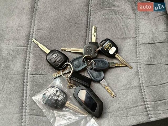 Черный Тойота Ленд Крузер Прадо, объемом двигателя 4 л и пробегом 273 тыс. км за 14950 $, фото 29 на Automoto.ua