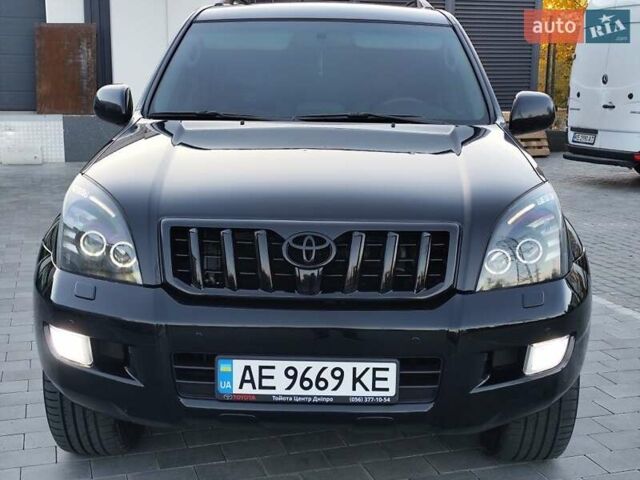 Черный Тойота Ленд Крузер Прадо, объемом двигателя 4 л и пробегом 252 тыс. км за 13950 $, фото 1 на Automoto.ua