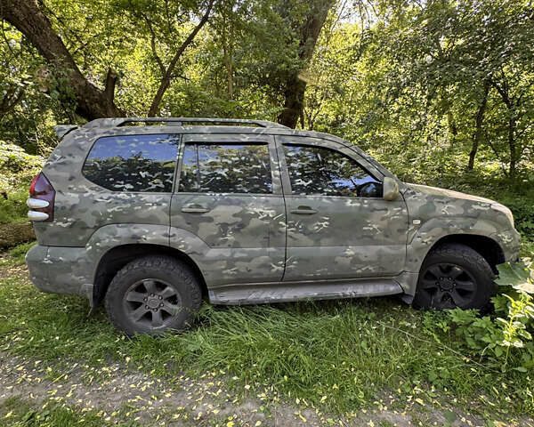 Черный Тойота Ленд Крузер Прадо, объемом двигателя 4 л и пробегом 260 тыс. км за 14000 $, фото 12 на Automoto.ua