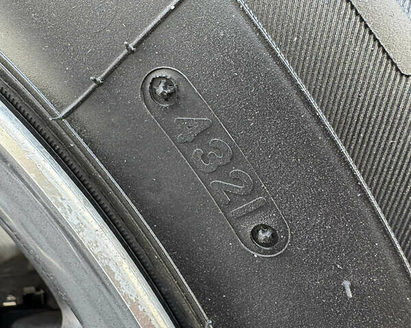 Черный Тойота Ленд Крузер Прадо, объемом двигателя 3.96 л и пробегом 347 тыс. км за 18800 $, фото 20 на Automoto.ua