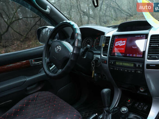 Чорний Тойота Ленд Крузер Прадо, об'ємом двигуна 4 л та пробігом 235 тис. км за 15000 $, фото 8 на Automoto.ua