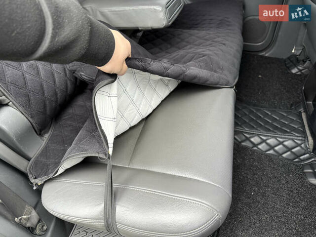 Черный Тойота Ленд Крузер Прадо, объемом двигателя 4 л и пробегом 327 тыс. км за 13800 $, фото 26 на Automoto.ua