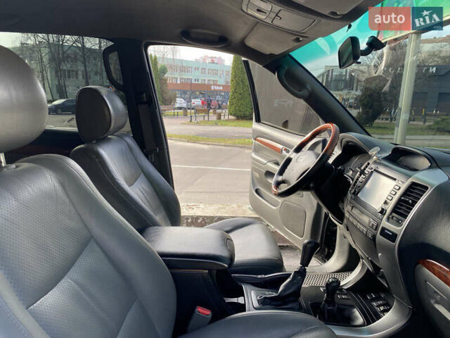 Чорний Тойота Ленд Крузер Прадо, об'ємом двигуна 3.96 л та пробігом 305 тис. км за 13800 $, фото 16 на Automoto.ua