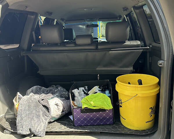 Черный Тойота Ленд Крузер Прадо, объемом двигателя 4 л и пробегом 296 тыс. км за 15900 $, фото 2 на Automoto.ua