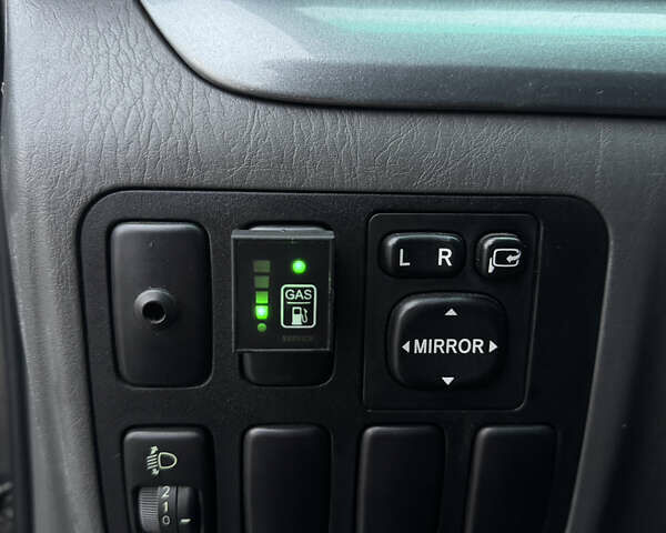 Черный Тойота Ленд Крузер Прадо, объемом двигателя 2.7 л и пробегом 255 тыс. км за 10500 $, фото 14 на Automoto.ua