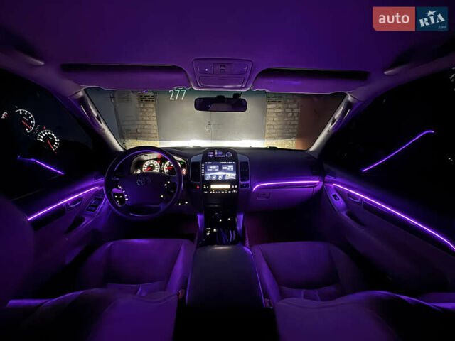 Черный Тойота Ленд Крузер Прадо, объемом двигателя 3.96 л и пробегом 347 тыс. км за 18800 $, фото 23 на Automoto.ua