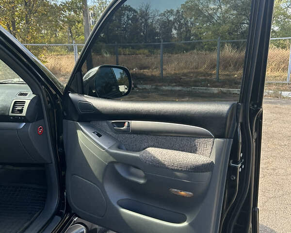 Черный Тойота Ленд Крузер Прадо, объемом двигателя 2.69 л и пробегом 287 тыс. км за 14800 $, фото 9 на Automoto.ua